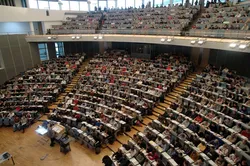 Vorlesung Werkstoffkunde im Jahr 2004